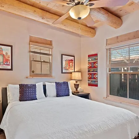 Holiday home Kiva - Stunning Lovely With Kiva Fireplace, Walk To The Plaza And The Railyard
