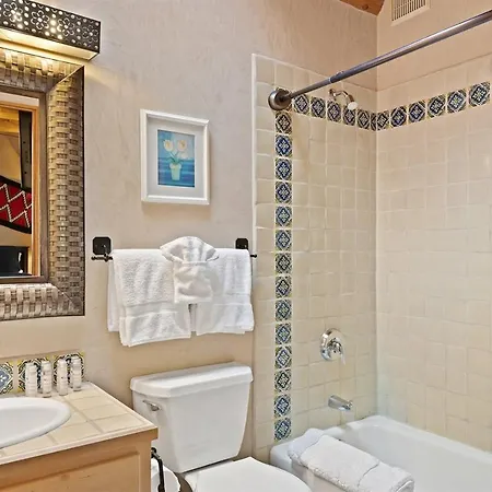 Holiday home Kiva - Stunning Lovely With Kiva Fireplace, Walk To The Plaza And The Railyard *