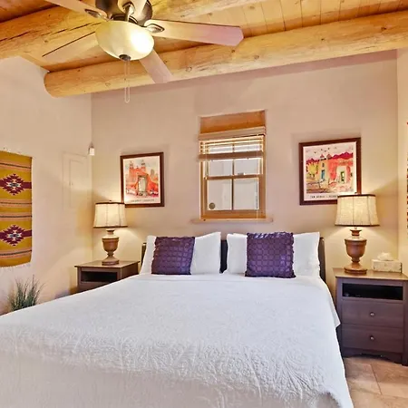Holiday home Kiva - Stunning Lovely With Kiva Fireplace, Walk To The Plaza And The Railyard *
